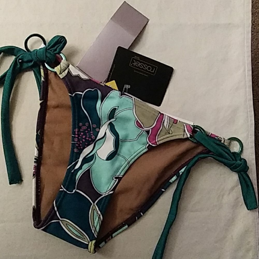 Bikini Bottom-NWT 
